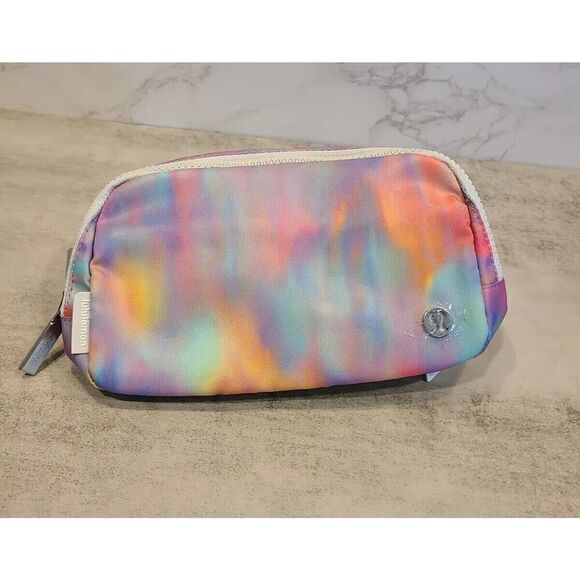 Lululemon Everywhere Belt Bag 1L | Prism Wash Print Multi/Vapor NEW with Tags #7 - Picture 1 of 8